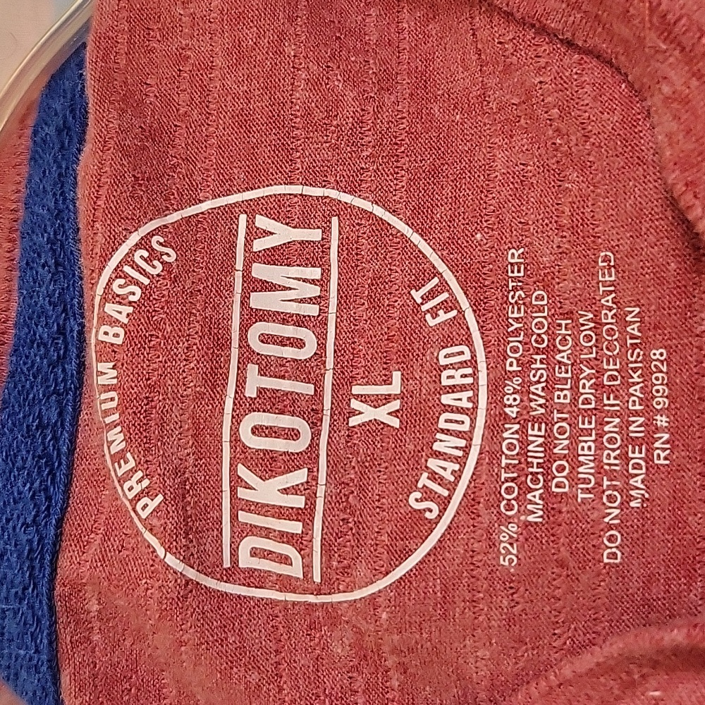 Men's Shirt - Picture 3 of 3